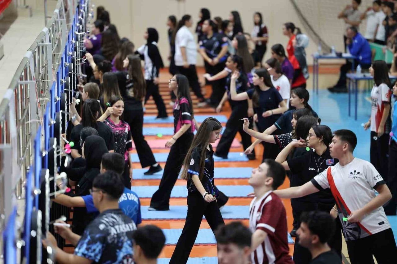 ERZİNCAN'DA ŞEHİT EREN BÜLBÜL DART TÜRKİYE ŞAMPİYONASI'NIN 1. AYAK MÜSABAKALARI YAPILDI