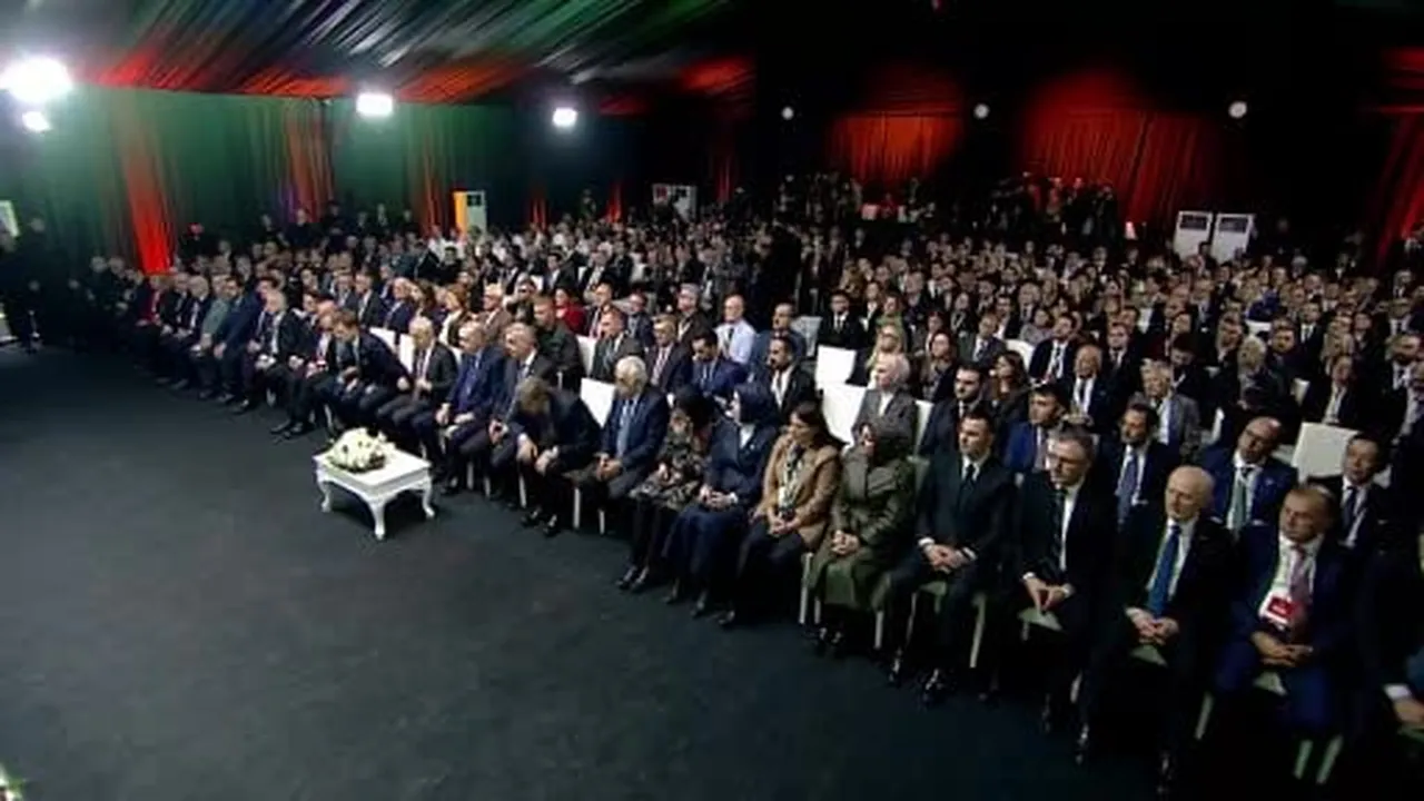 Cumhurbaşkanı Erdoğan: "Biz hem sağlık hizmetleri hem de tababet ilmi noktasında çok ciddi bir...