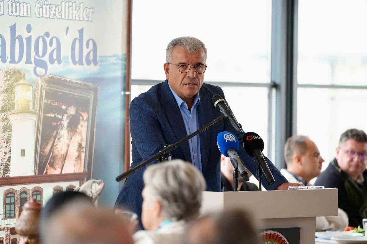 ÇANAKKALE'NİN BİGA İLÇESİNE BAĞLI KARABİGA BELDESİNDE KÖY VE MAHALLE MUHTARLARIYLA BİR ARAYA...