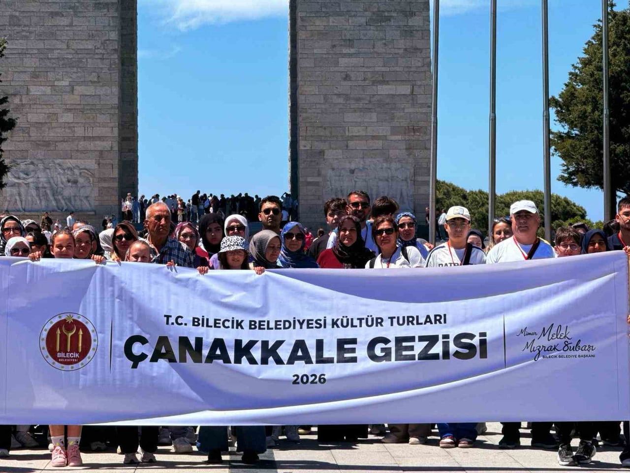 300 KİŞİ ÇANAKKALE GEZİSİ KATILDI