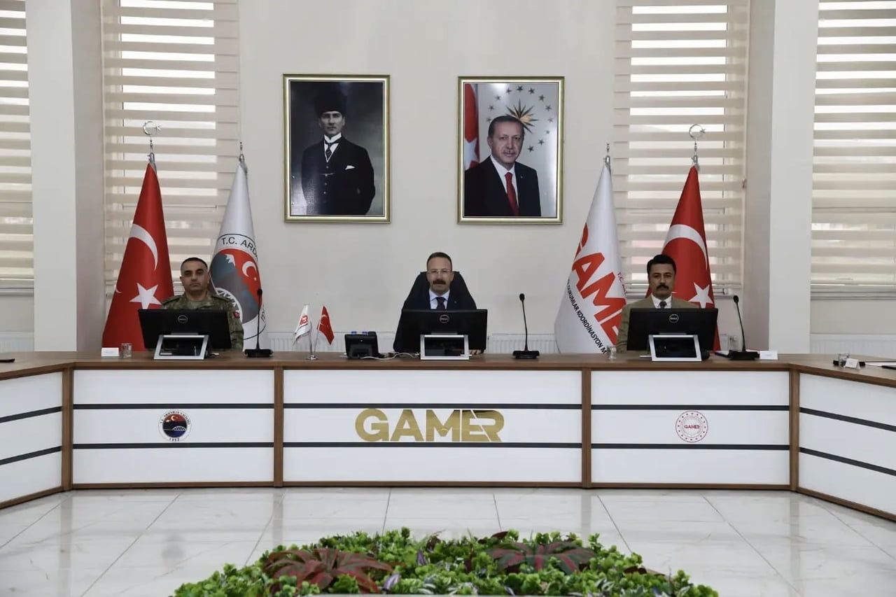 ARDAHAN'DA GENİŞLETİLMİŞ İL GÜVENLİK VE ASAYİŞ TOPLANTISI YAPILDI. (OLGUN...