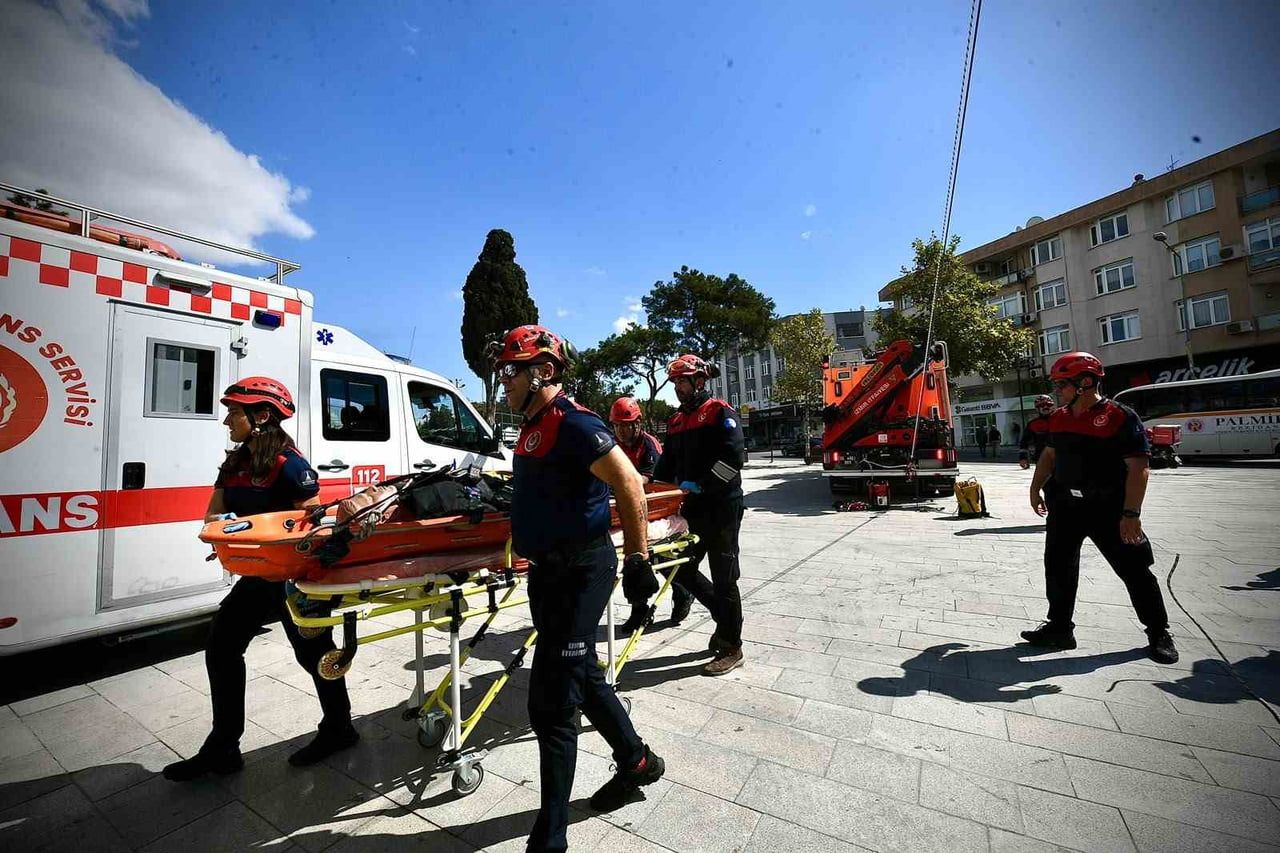 İZSU GENEL MÜDÜRLÜĞÜ BUCA ŞUBE MÜDÜRLÜĞÜ HİZMET BİNASINDA, OLASI YANGIN VE ACİL DURUMLARA KARŞI...