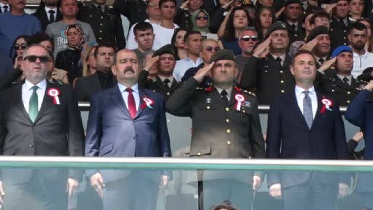 966 Astsubay Çavuş mezuniyet heyecanı yaşadı