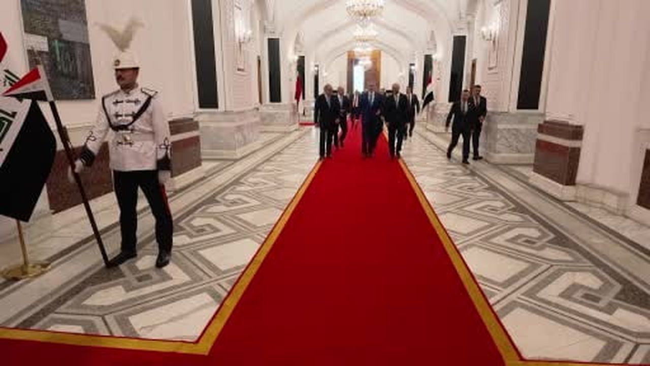 Dışişleri Bakanı Hakan Fidan, Bağdat'ta Irak Cumhurbaşkanı Nizar Amedi tarafından kabul...