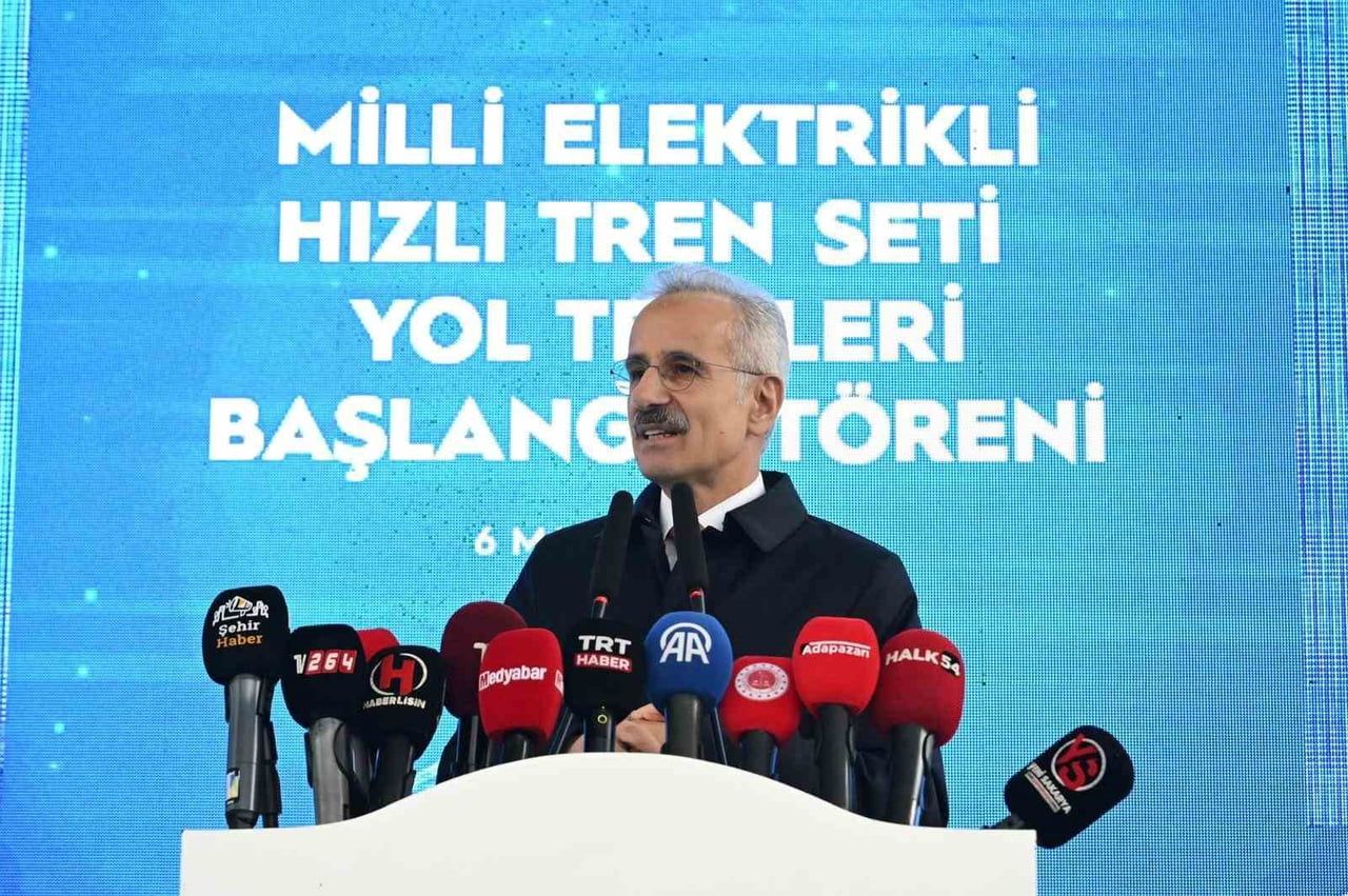 ULAŞTIRMA VE ALTYAPI BAKANI ABDULKADİR URALOĞLU, YERLİ VE MİLLİ İMKANLARLA GELİŞTİRİLEN MİLLİ...