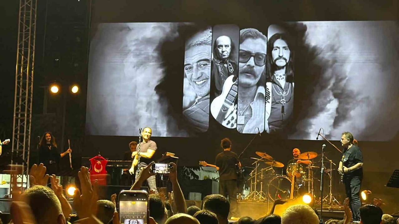DENİZLİ’NİN BEKİLLİ İLÇESİNDE DÜZENLENEN ÜZÜM FESTİVALİNDE SAHNE ALAN ÜNLÜ SANATÇI KIRAÇ, HAYATINI...