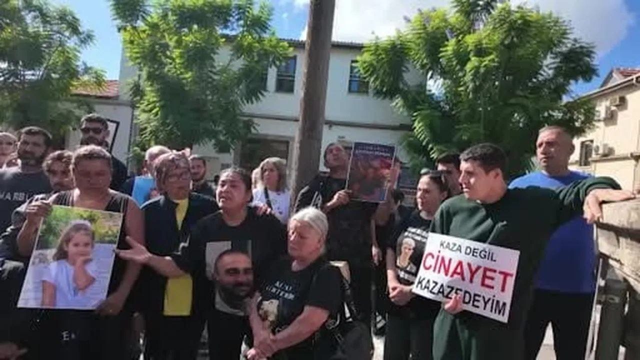 Girne'deki Filo Jet gemi faciasında oğlunu kaybeden acılı anne, evladının hakkını aradığı için...