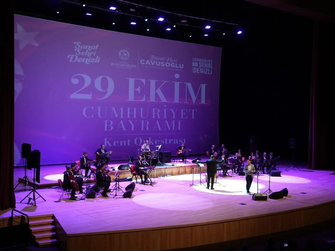 DENİZLİ BÜYÜKŞEHİR BELEDİYESİ’NİN "BİR ŞEHRİN KALBİNDE, BİR MİLLETİN CUMHURİYETİ" TEMASIYLA...