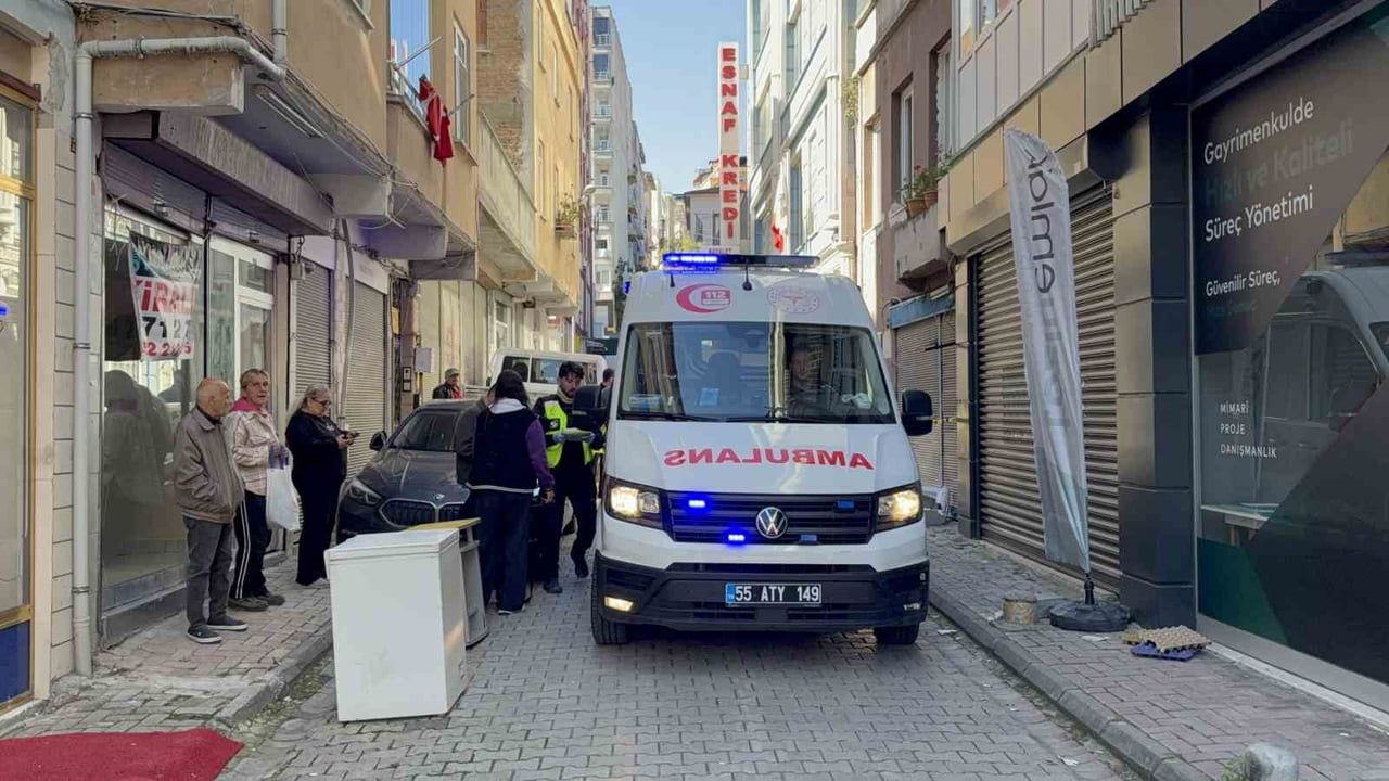 SAMSUN’UN İLKADIM İLÇESİNDE BİR KİŞİ SOKAK ORTASINDA SİLAHLI SALDIRIYA UĞRAYARAK...