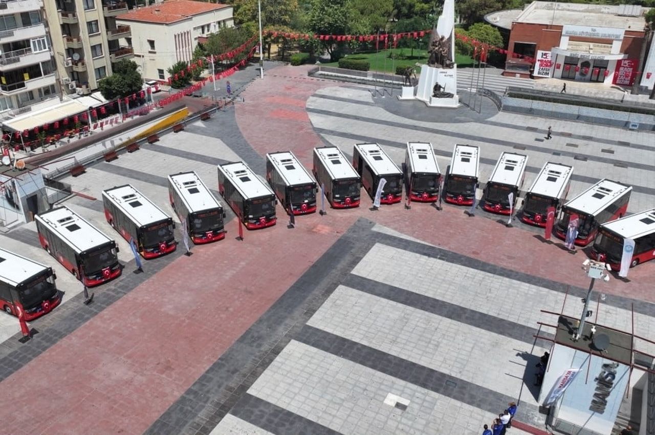 MANİSA BÜYÜKŞEHİR BELEDİYESİ, KENT İÇİ ULAŞIMI RAHATLATACAK VE EĞİTİM-ÖĞRETİM YILININ BAŞLAMASIYLA...