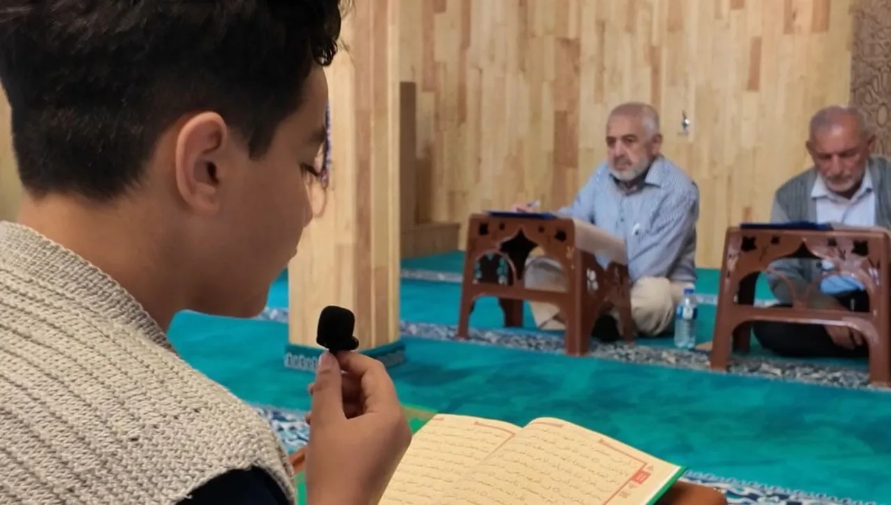 MİNİK YÜREKLER KUR’AN-I KERİM’İ GÜZEL OKUMAK İÇİN YARIŞTI