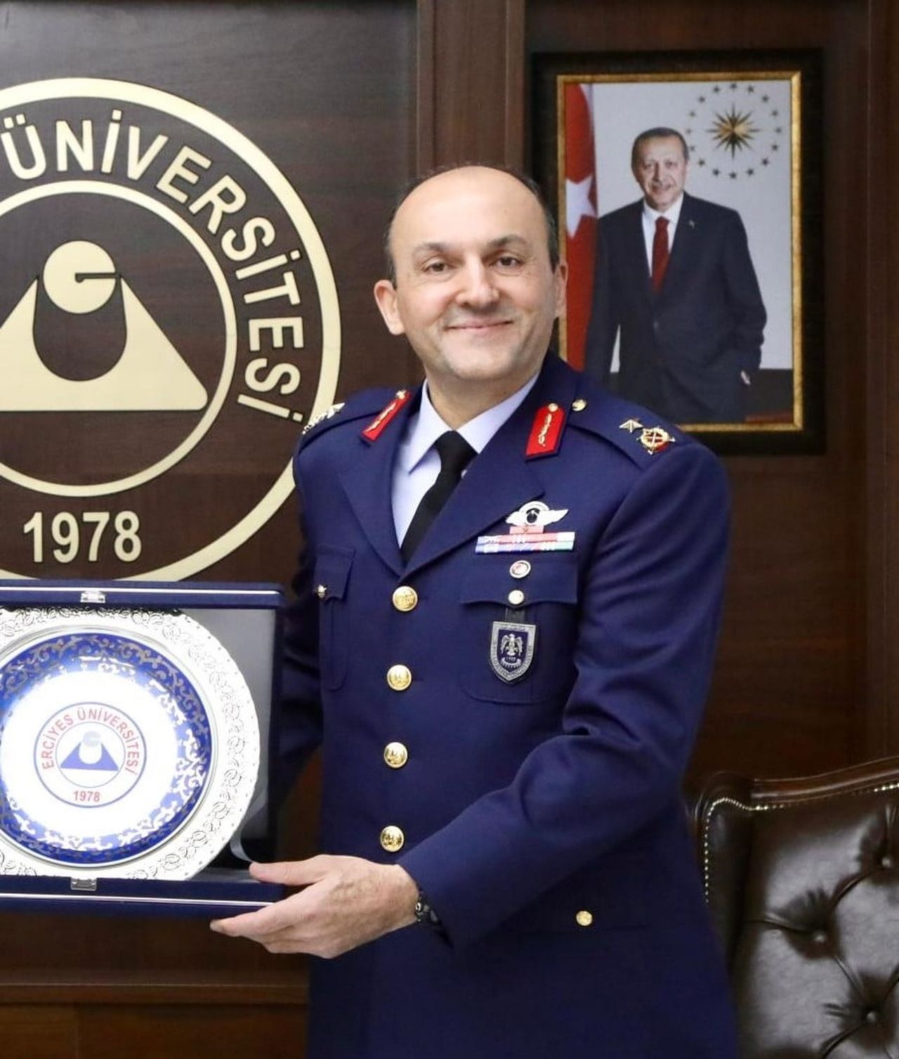 KAYSERİ GARNİZON KOMUTANI TUĞGENERAL HASAN VOLKAN GÜLERYÜZ EMEKLİLİĞE SEVK EDİLDİ.