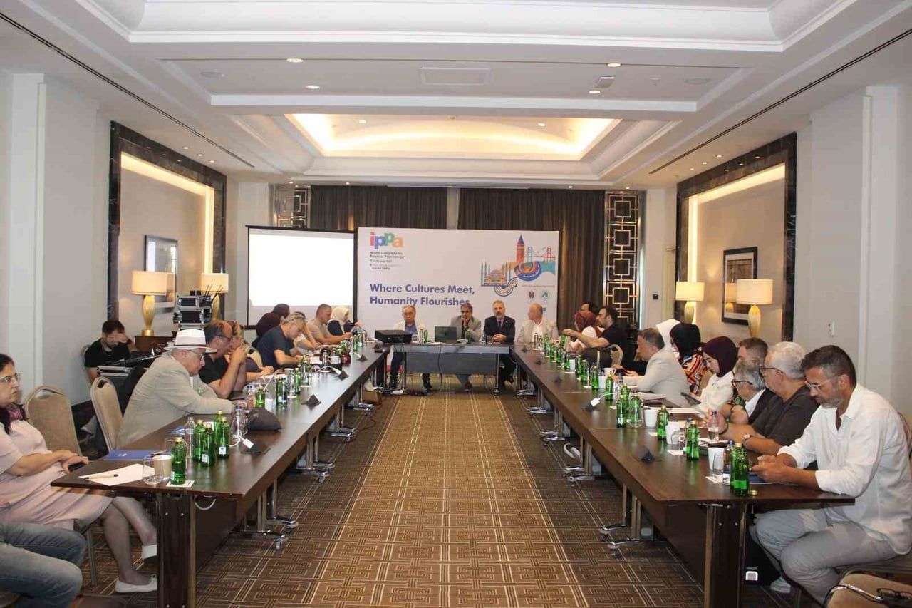 10. DÜNYA POZİTİF PSİKOLOJİ KONGRESİ, ‘KÜLTÜRLERİN BULUŞTUĞU YERDE İNSANLIK YEŞERİR’ TEMASIYLA...