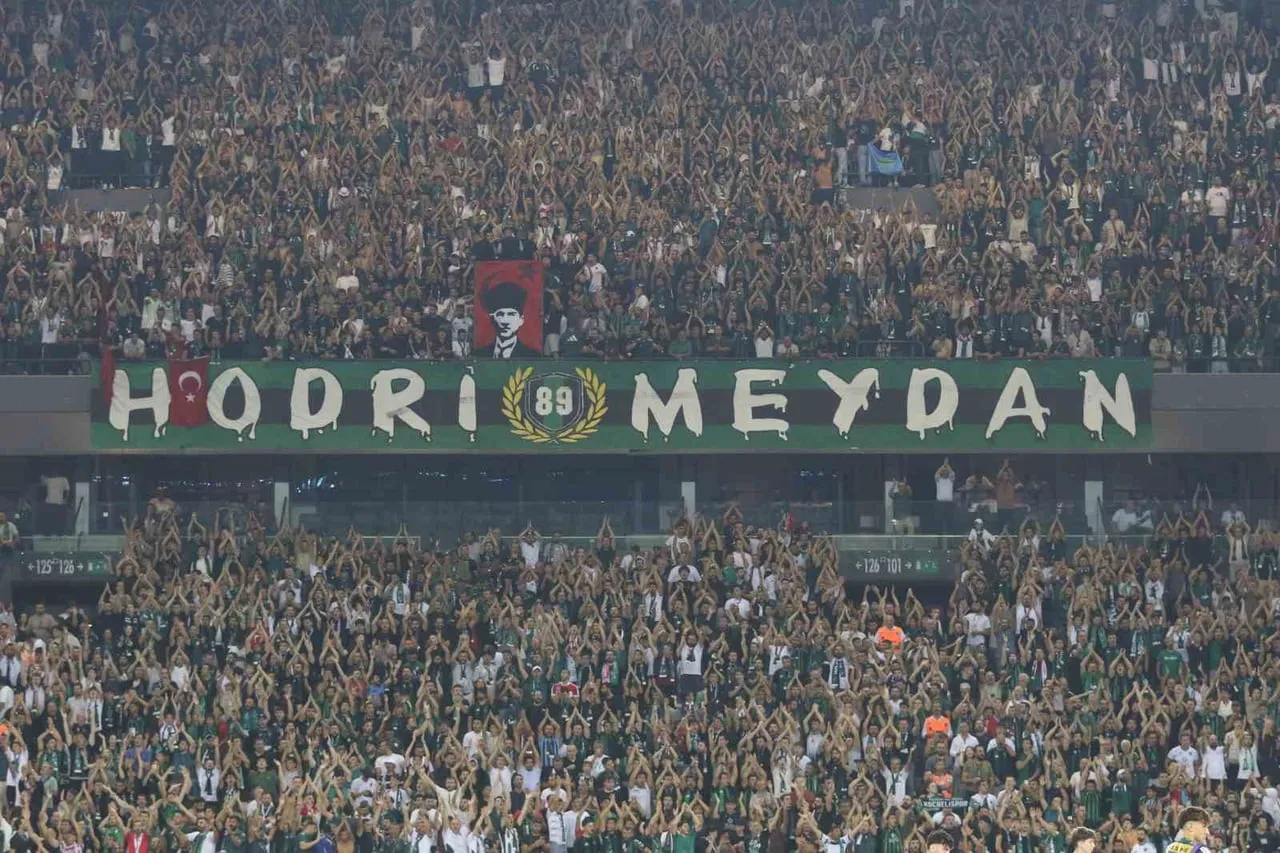 KOCAELİ CUMHURİYET BAŞSAVCILIĞI TARAFINDAN, KOCAELİSPOR-AMED SF MAÇINDA TRİBÜNLERDE SARI POŞET...