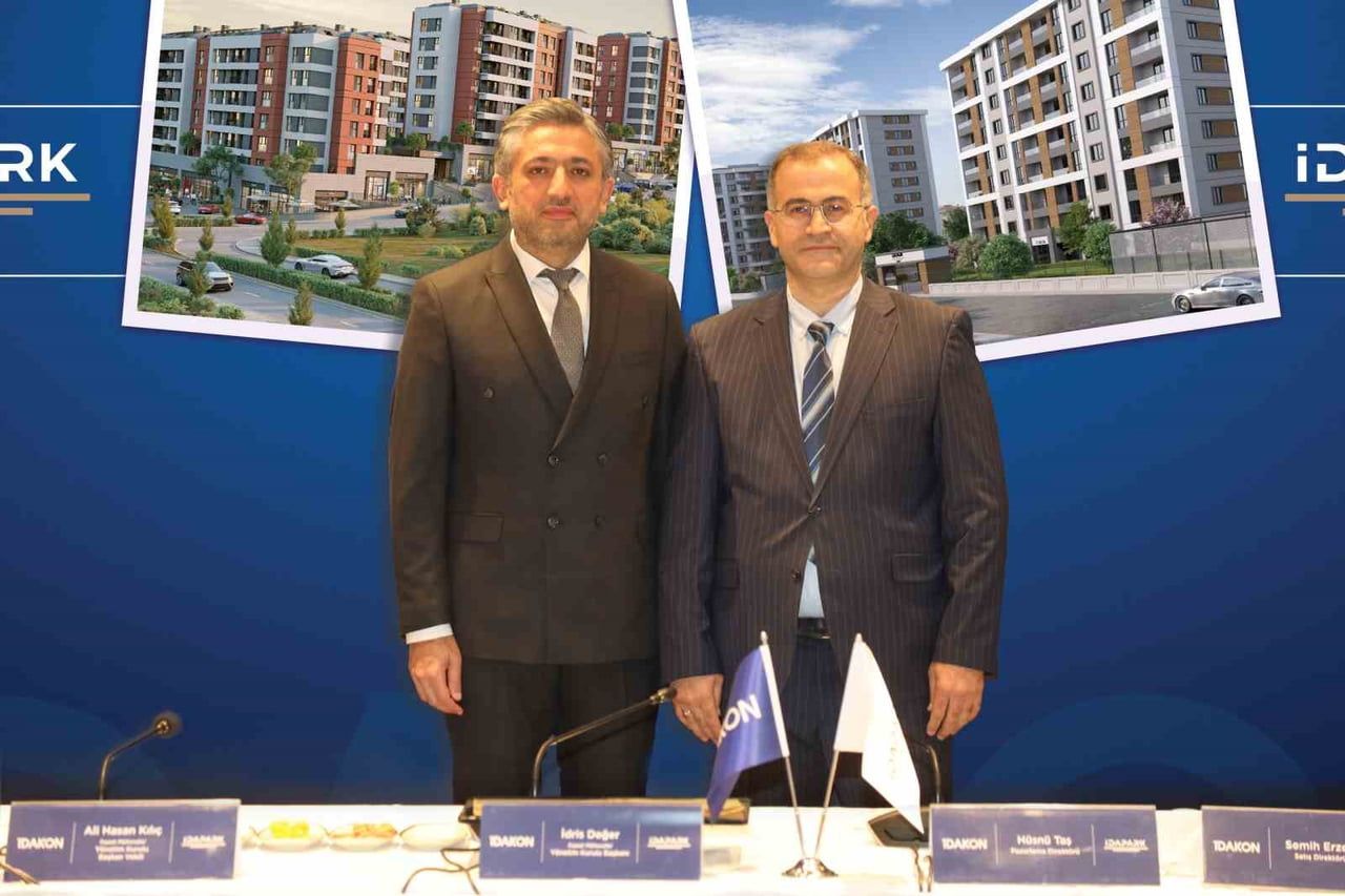 (SOL)ALİ HASAN KILIÇ - İDAKON YAPI YÖNETİM KURULU BAŞKAN VEKİLİ, İNŞAAT MÜHENDİSİ (SAĞ)DRİS DEĞER...