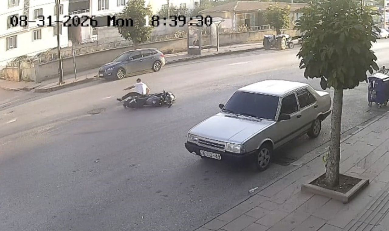KAZA ANI BÖLGEDE BULUNAN GÜVENLİK KAMERASINA AN BE AN YANSIDI
