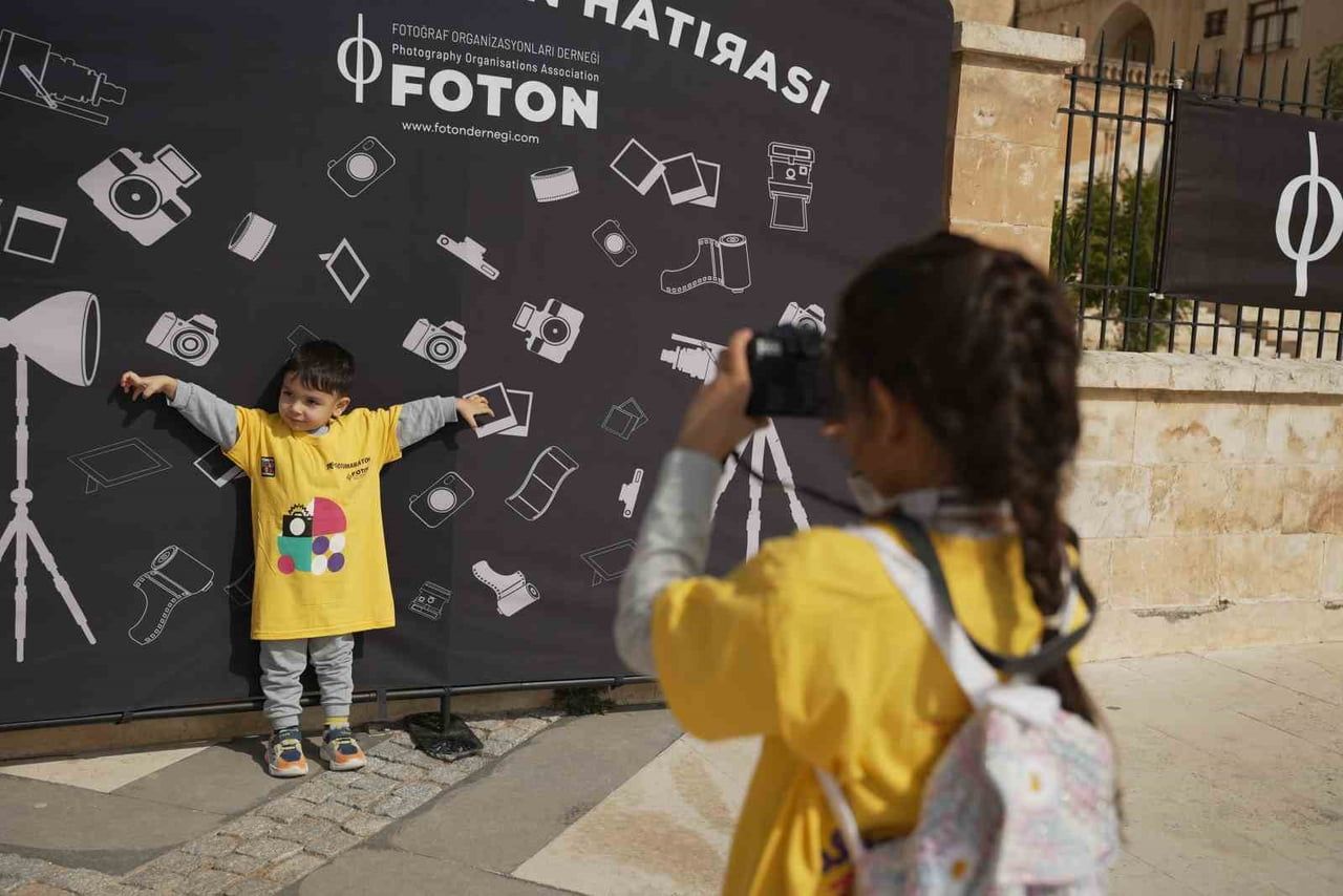 MARDİN KÜLTÜR YOLU FESTİVALİ, 7'DEN 70'E HERKESE HİTAP EDEN ETKİNLİKLERLE BAŞLADI.