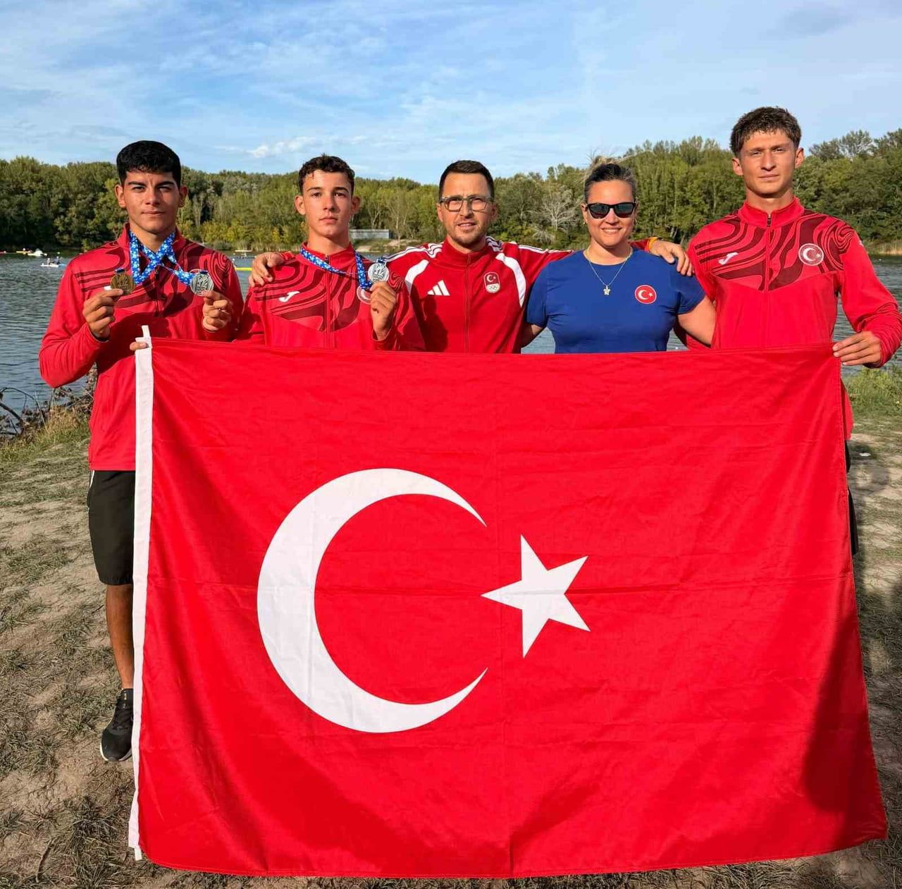 KÖYCEĞİZLİ KANO SPORCULARINDAN BRATİSLAVA’DA BÜYÜK BAŞARI