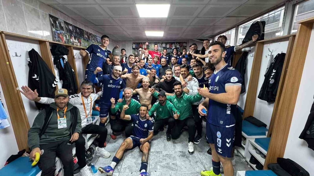 TFF 3. LİG'İN 5. HAFTASINDA PAZARSPOR, SAHASINDA KARŞILAŞTIĞI KÜÇÜKÇEKMECE SİNOP SPOR’U 3-1 MAĞLUP...