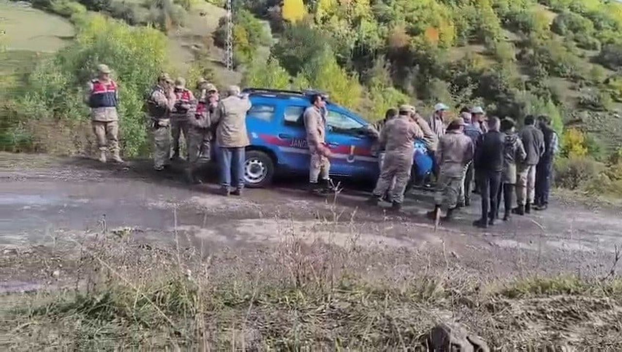ERZURUM’UN ŞENKAYA İLÇESİNE BAĞLI GÜLVEREN MAHALLESİ’NDE, MAHALLEYE AİT SU KAYNAĞININ BAŞKA İKİ...