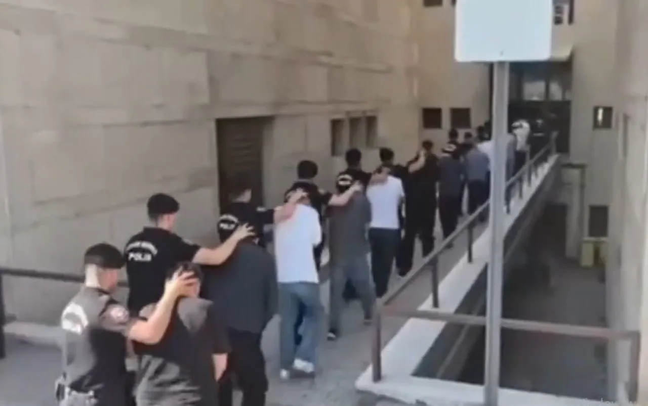 SİBER SUÇLARLA MÜCADELE; 77 ŞÜPHELİ YAKALANDI.