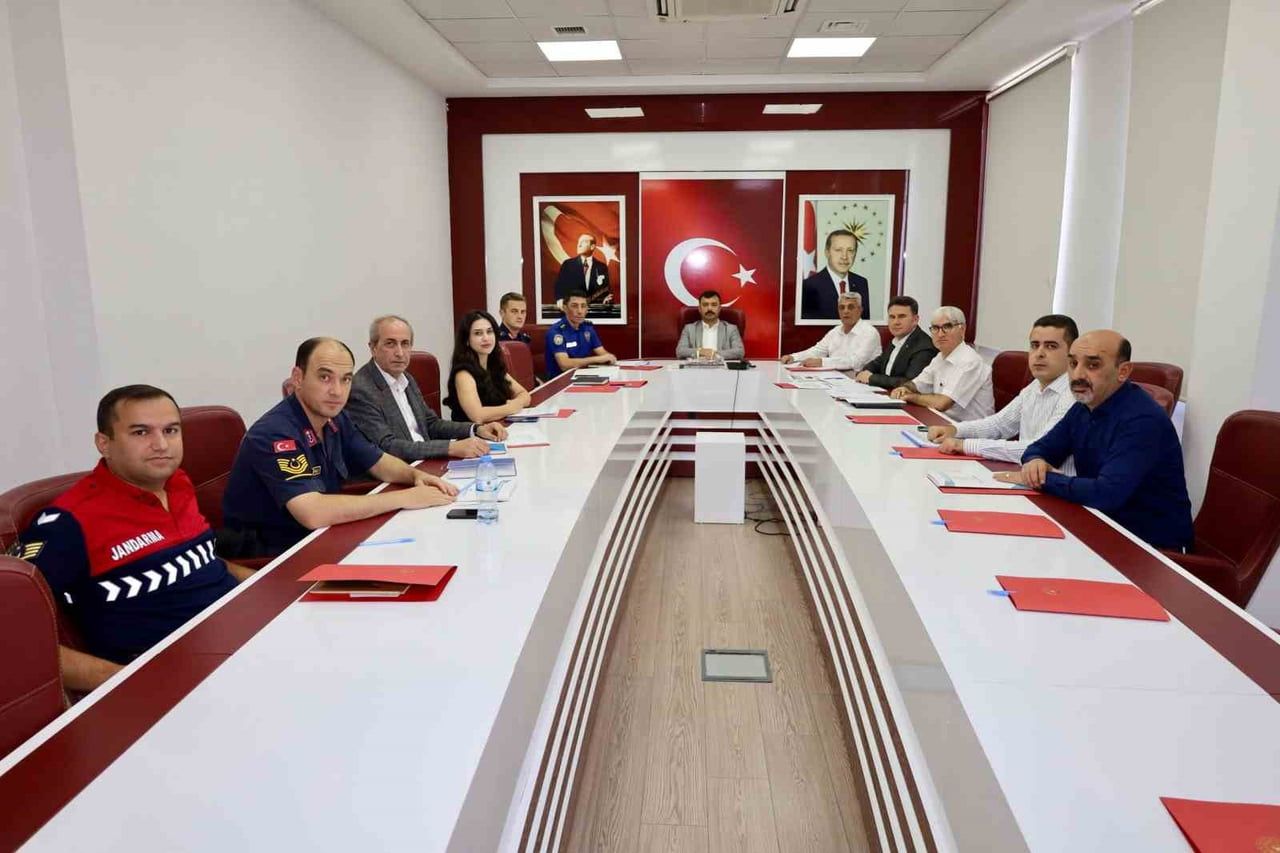 ADIYAMAN’IN KAHTA KAYMAKAMI MUHAMMED ÜSAME SOYSAL BAŞKANLIĞINDA, YENİ EĞİTİM-ÖĞRETİM DÖNEMİ...