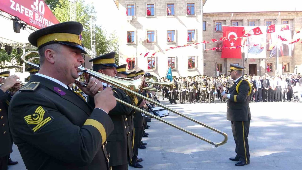 ISPARTA’DA 30 AĞUSTOS ZAFER BAYRAMI’NIN 104. YILI COŞKUYLA KUTLANDI.