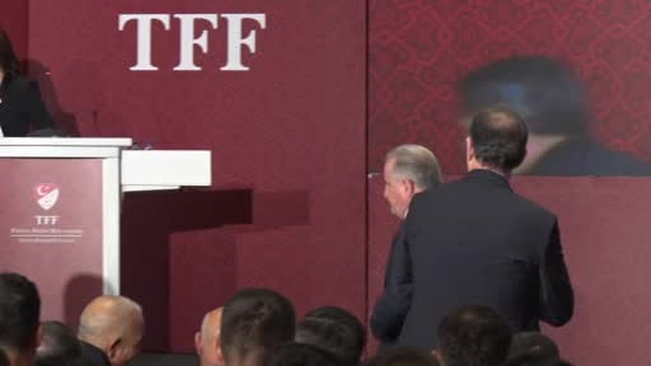 Gençlik ve Spor Bakanı Osman Aşkın Bak, hakemlikte önemli olanın hatayı en aza indirmek, doğru...