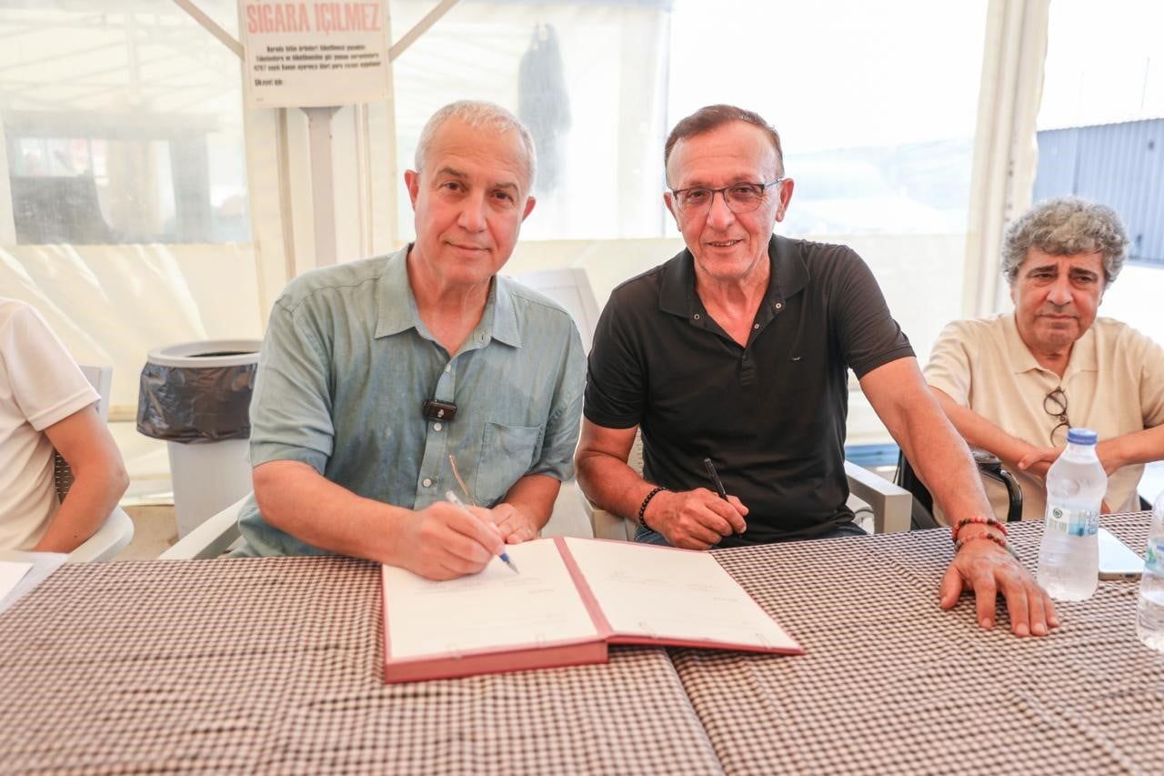 ALANYA BALIKÇILAR KOOPERATİFİ'NDE DÜZENLENEN BASIN TOPLANTISINDA, ALANYA BELEDİYE BAŞKANI OSMAN...