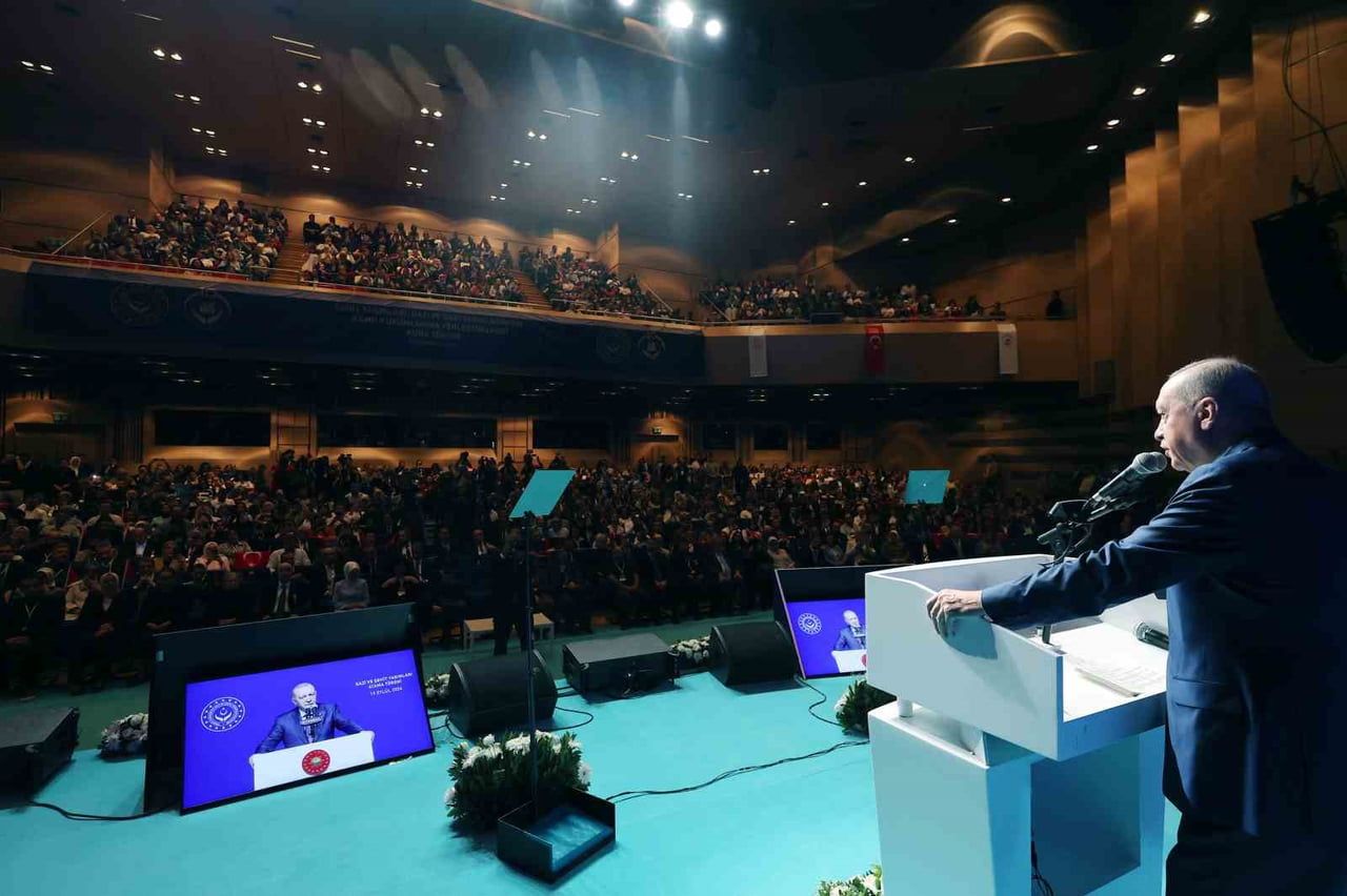 CUMHURBAŞKANI RECEP TAYYİP ERDOĞAN, İSTANBUL'DA DÜZENLENEN "ŞEHİT YAKINLARI, GAZİ VE GAZİ...