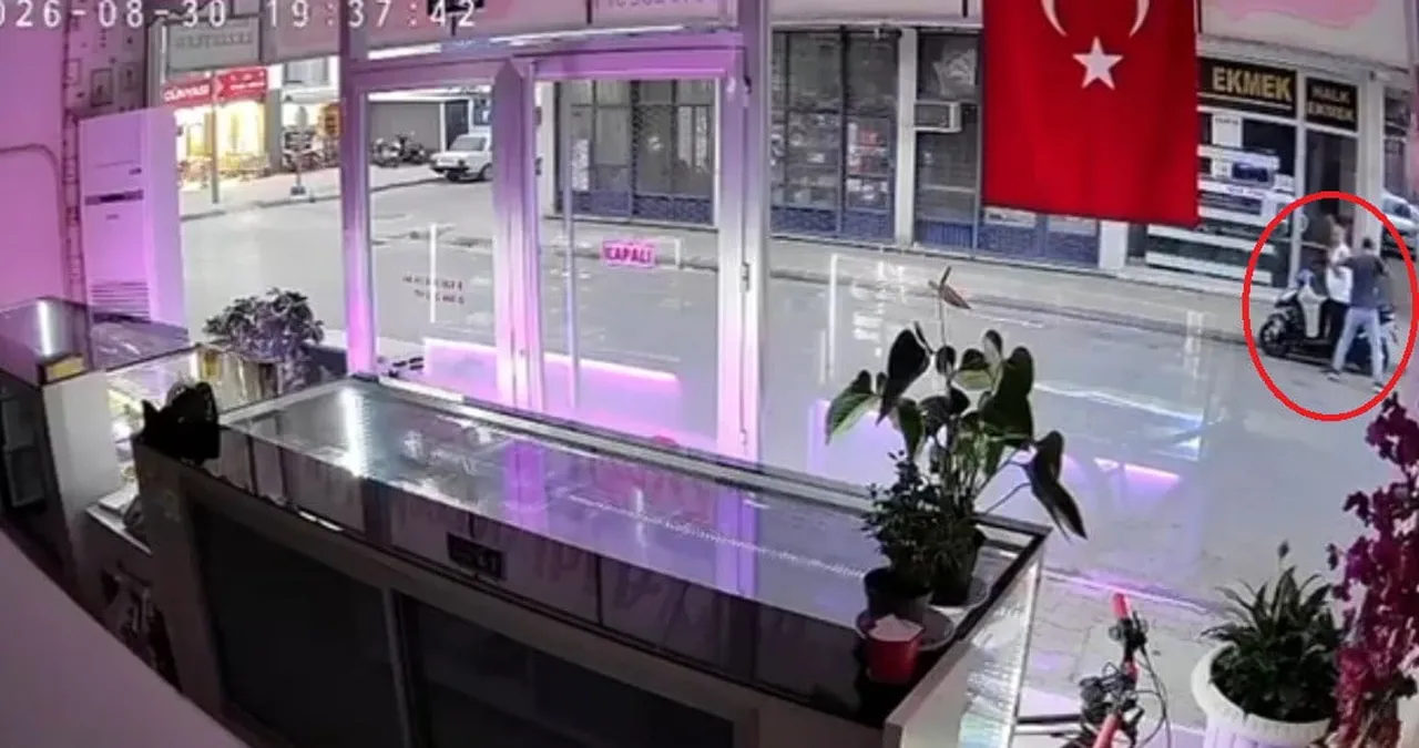 SALDIRI ANI GÜVENLİK KAMERASINA YANSIDI.