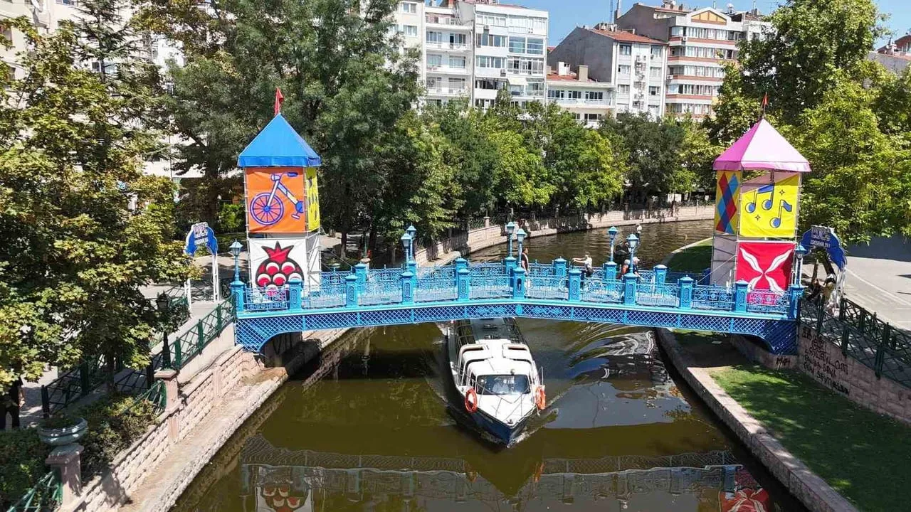 ESKİŞEHİR PORSUK FESTİVALİ İÇİN ARTIK GERİ SAYIM SONA ERİYOR.