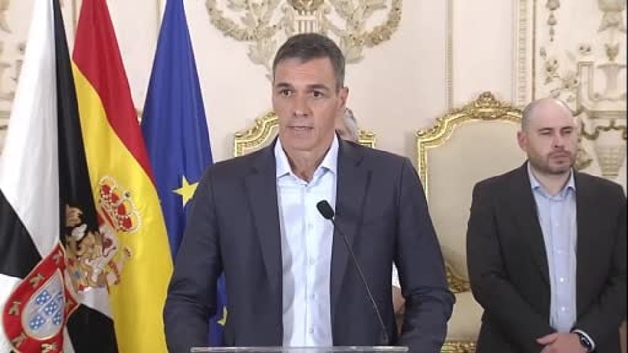İspanyol yetkililer, dün İspanya’nın Kuzey Afrika’daki toprağı Sebte kentinde yaşanan göçmen...