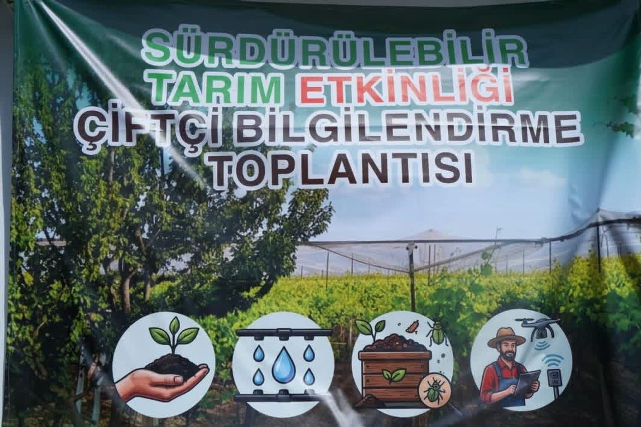 MANİSA'NIN SARIGÖL İLÇESİNDE DÜZENLENEN "SÜRDÜRÜLEBİLİR TARIM ETKİNLİĞİ ÇİFTÇİ BİLGİLENDİRME...