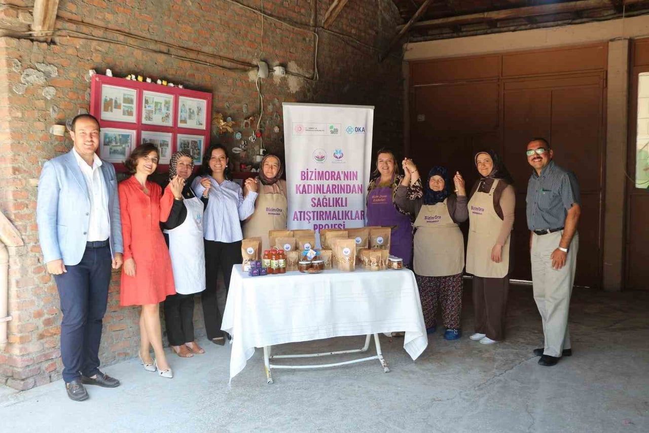 KADIN KOOPERATİFLERİNİN İŞ BİRLİĞİYLE YÜRÜTÜLEN PROJE; KENTİN YÖRESEL ÜRÜNLERİNİ KATMA DEĞERLİ...