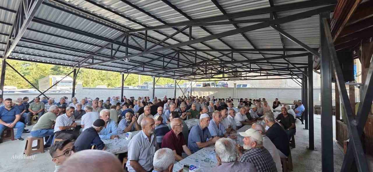 DÜZCE’NİN GÖLORMANI KÖYÜ’NDE, GÖLORMANI KÖYÜ DERNEĞİ TARAFINDAN GELENEKSEL KÖY MEVLİDİ PROGRAMI...