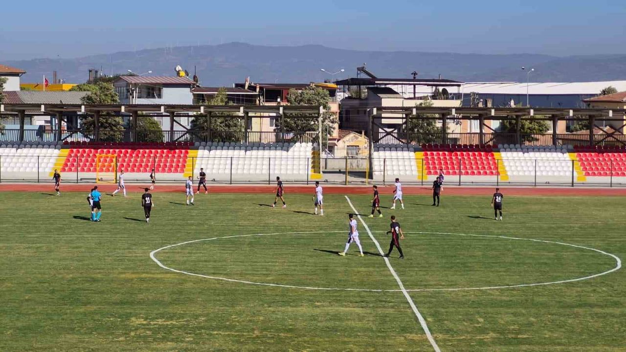 SÖKE 1970 SK, SEZONUN İKİNCİ HAFTASINDA SAHASINDA AĞIRLADIĞI GAZİEMİRSPOR’U 2-0 MAĞLUP EDEREK...