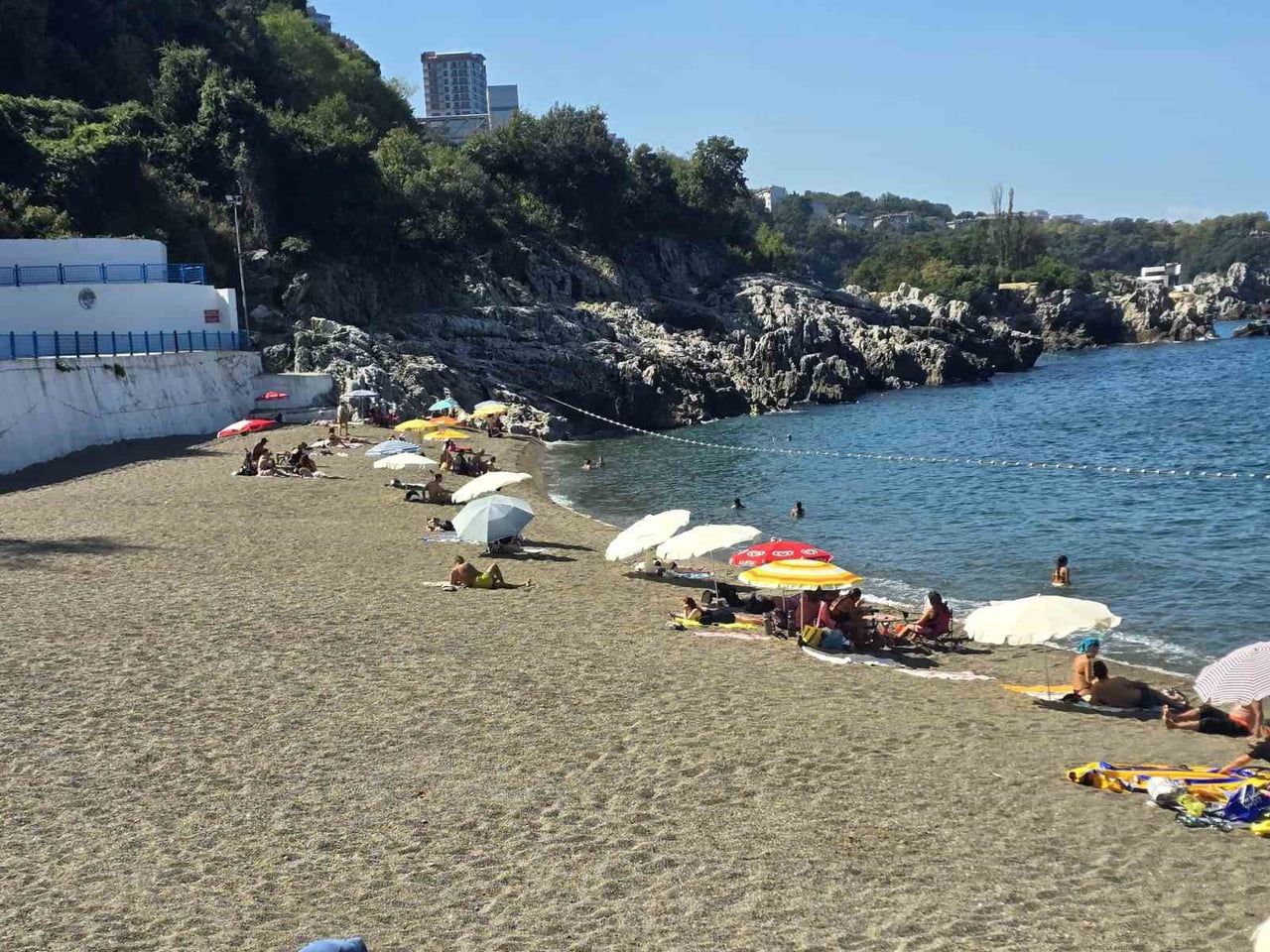 YASAK KALKTI, VATANDAŞLAR KAPUZ PLAJI’NA AKIN ETTİ