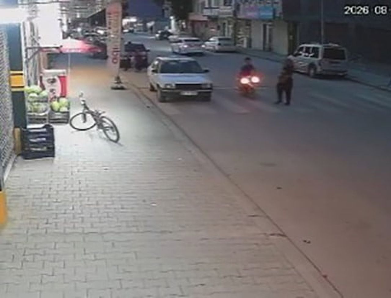 KAHRAMANMARAŞ’IN ELBİSTAN İLÇESİNDE YOLUN KARŞISINA GEÇMEYE ÇALIŞAN 69 YAŞINDAKİ VATANDAŞ...