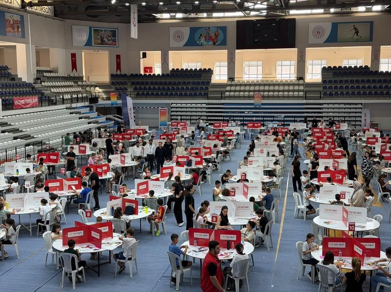 GENÇLERİN TEKNOLOJİ VE İNOVASYON ALANINDAKİ YETENEKLERİNİ GELİŞTİRMELERİNE KATKI SAĞLAYAN DENEYAP...