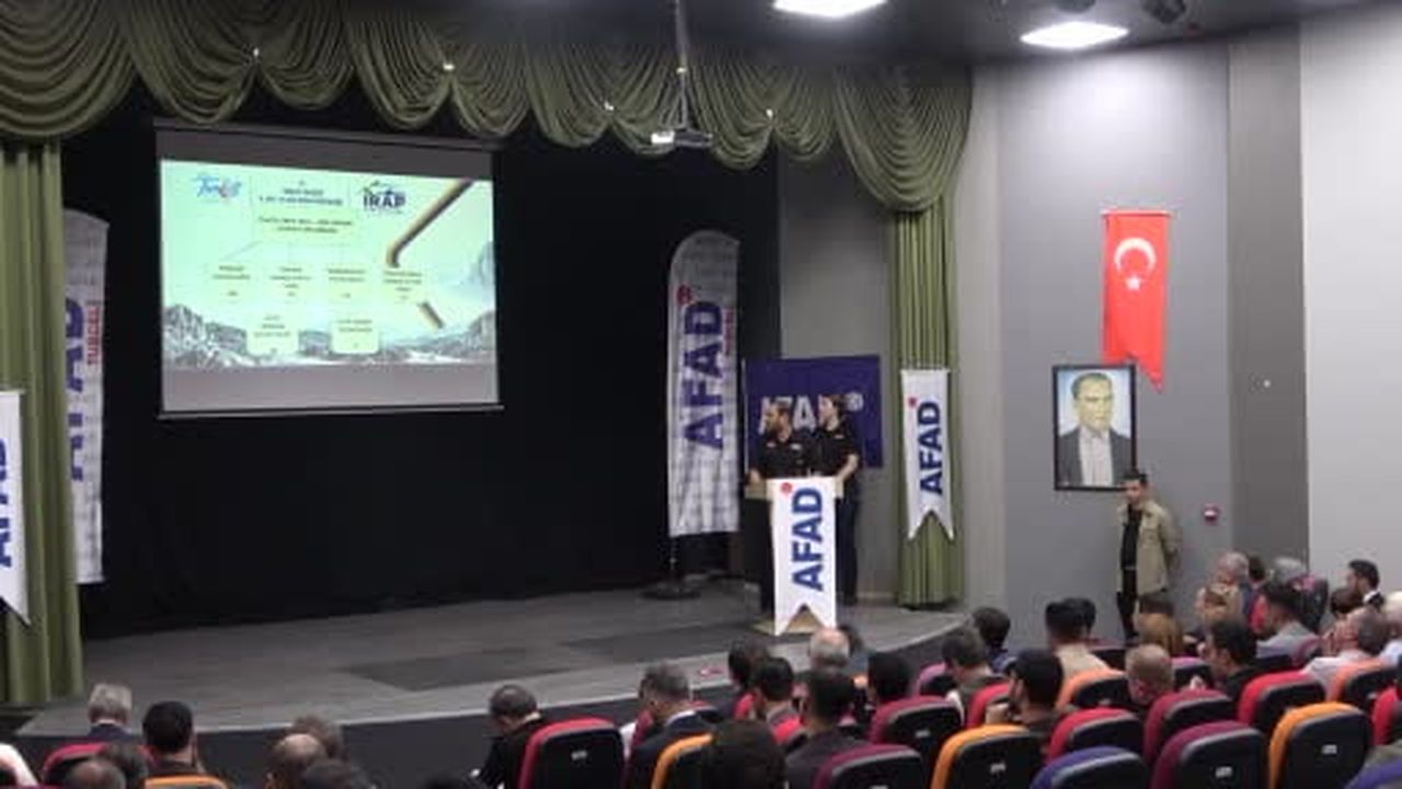 Vali Aygöl: "Bizim kaybedecek bir tek insanımız, feda edecek bir tek canımız yoktur"