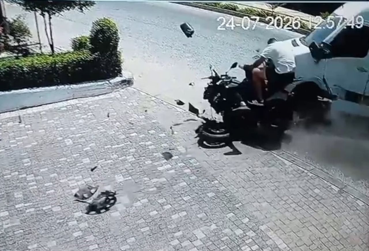 KAZA GÜVENLİK KAMERASINA YANSIDI