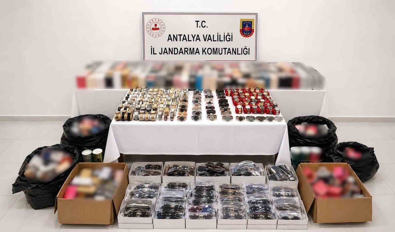 ANTALYA'NIN MANAVGAT İLÇESİNDE DÜZENLENEN OPERASYONDA PİYASA DEĞERİ YAKLAŞIK 4 MİLYON 350 BİN LİRA...
