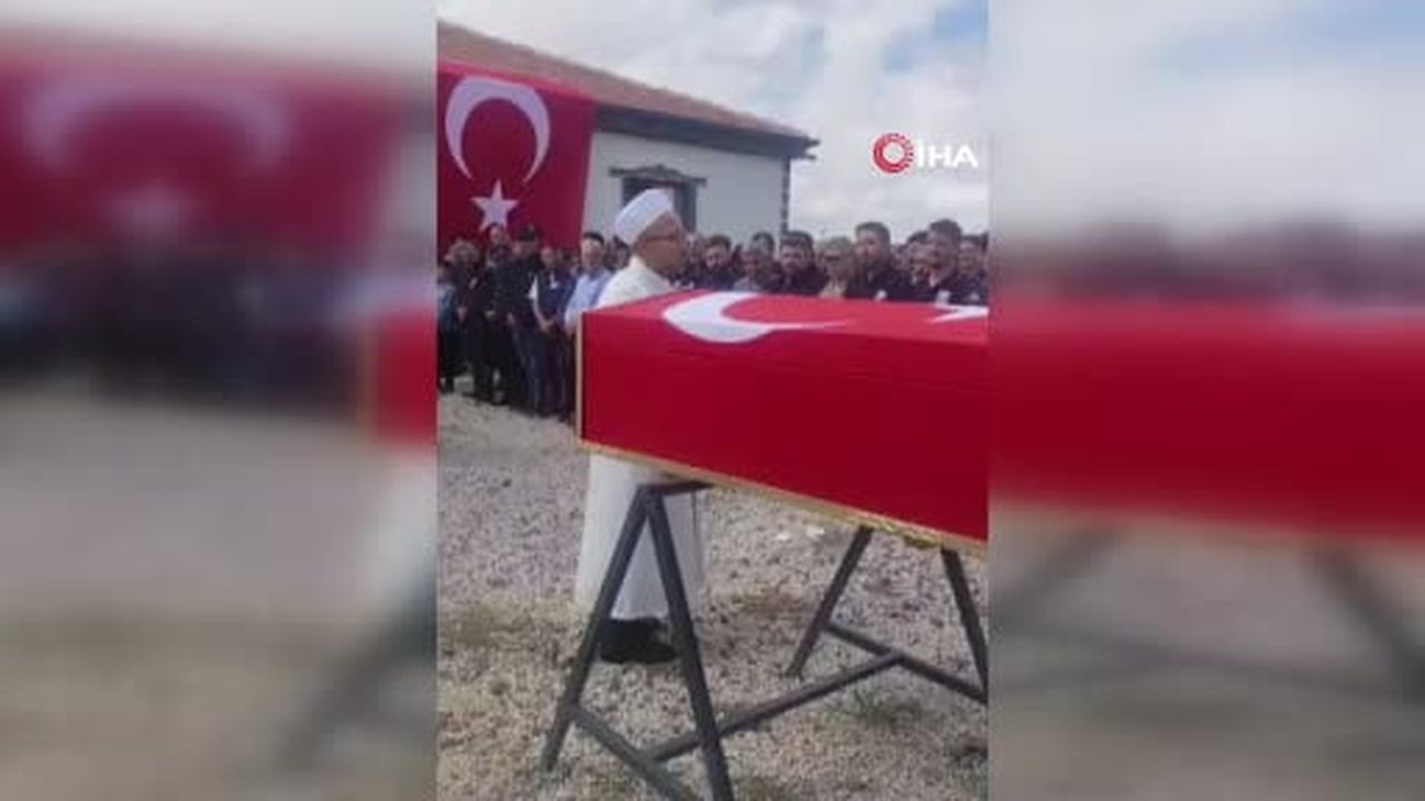 Düğünde isabet eden kurşunla hayatını kaybeden uzman çavuş son yolculuğuna uğurlandı