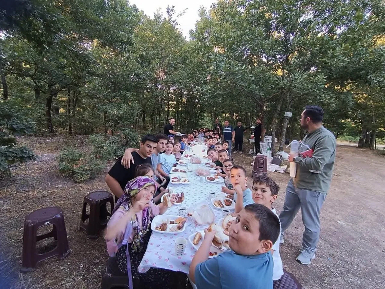 SEBEPLİ’DE YAZ KUR’AN KURSU ÖĞRENCİLERİ PİKNİKTE BULUŞTU