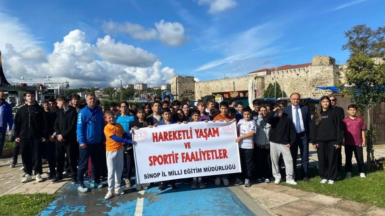 SİNOP’TA DÜNYA YÜRÜYÜŞ GÜNÜ KAPSAMINDA, DÜZENLİ FİZİKSEL AKTİVİTENİN ÖNEMİNE DİKKAT ÇEKMEK VE...
