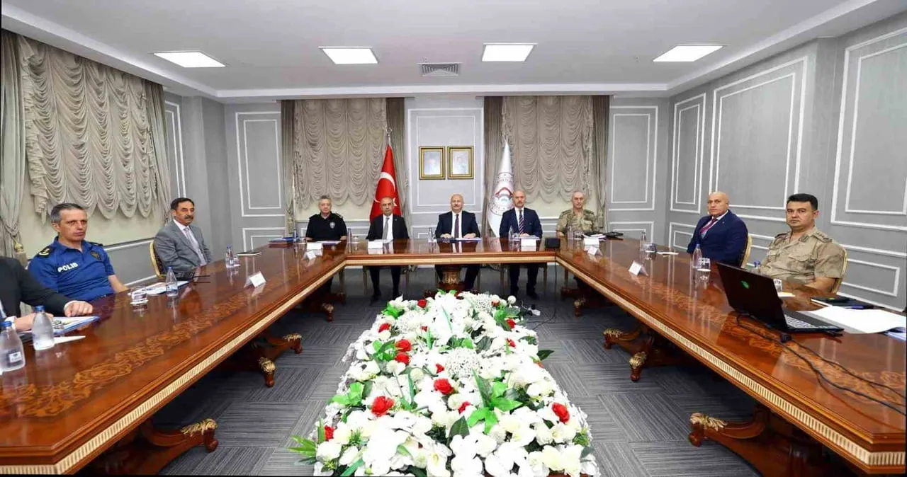 ADIYAMAN’DA 2026-2027 AKADEMİK YILININ BAŞLAMASI DOLAYISIYLA "ÜNİVERSİTELERDE HUZUR VE GÜVENİ...