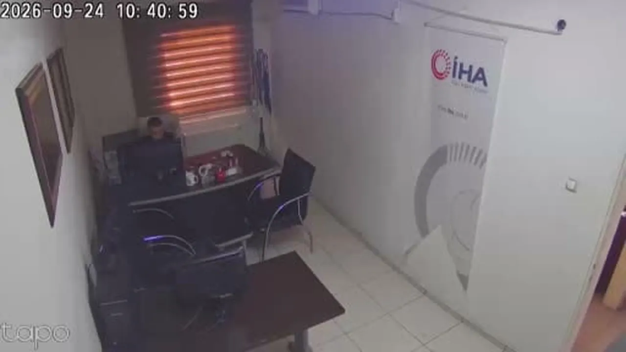 Şanlıurfa'da deprem anı kamerada