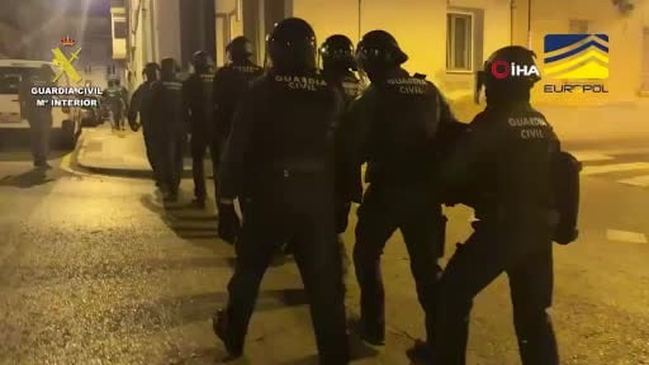 İspanya polisi, Ekvador makamlarıyla yürütülen ortak operasyonda Güney Amerika'dan Avrupa'ya...
