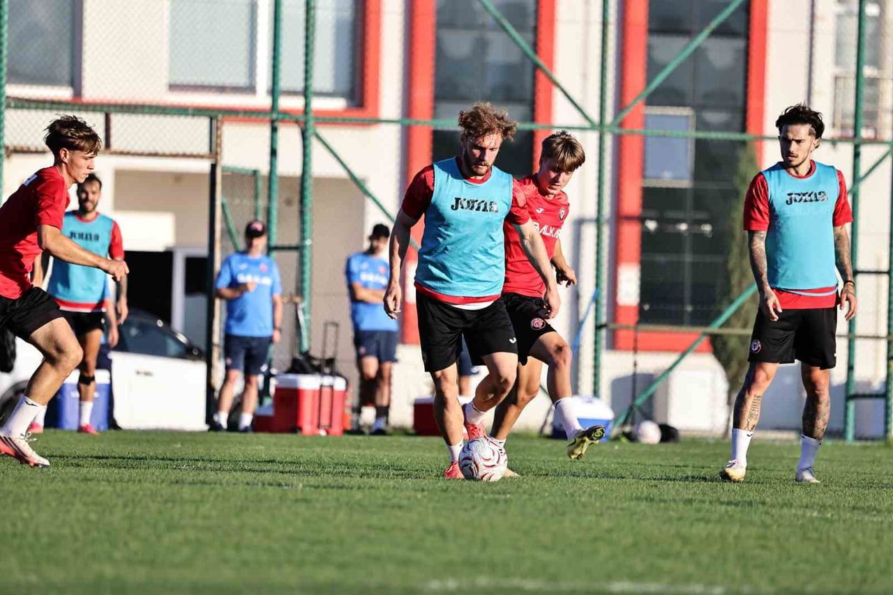 ÇORUM FK, TRENDYOL SÜPER LİG'İN 4. HAFTASINDA EYÜPSPOR İLE KARŞILAŞACAĞI MAÇIN HAZIRLIKLARINA...